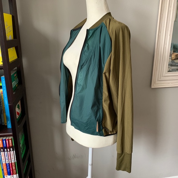 REI running zip jersey - Picture 8 of 8